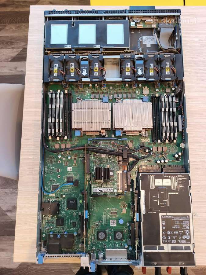 Dell poweredge r610 serveris