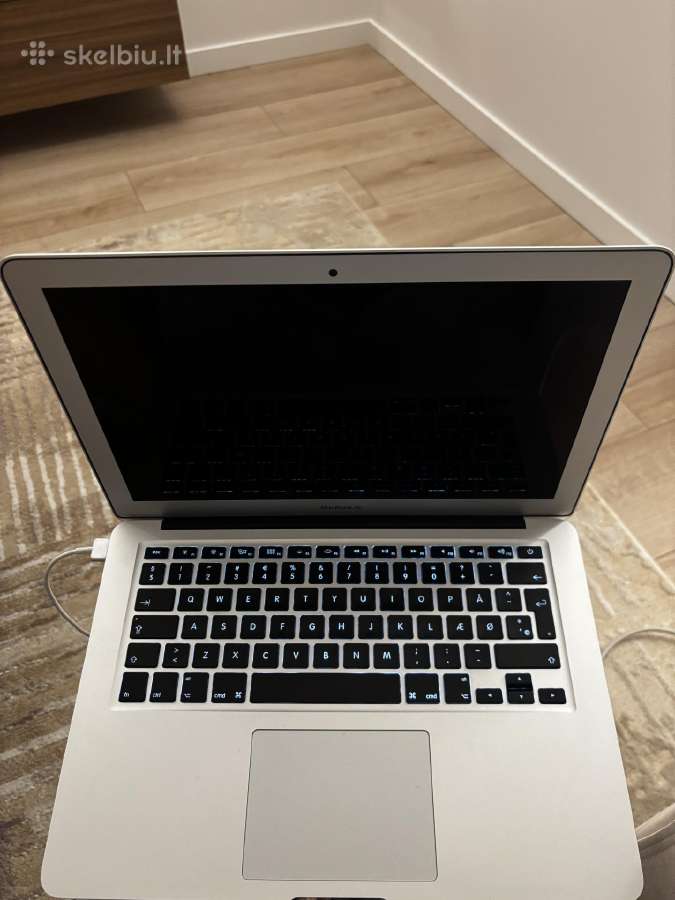 Idealios būklės MacBook Air 13inch