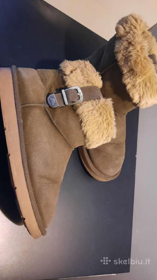 Ugg stiliaus batai