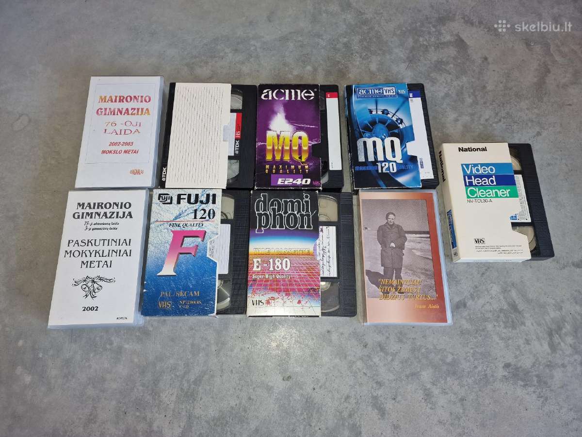 Vhs kasečių rinkinys su įrašais + galvučių valymo