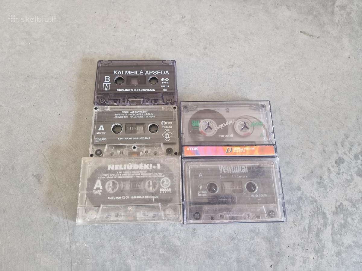 Lietuviškų dainų audio kasečių rinkinys – 90-ųj
