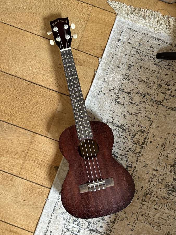 Kala Makala Mk-t tenor ukulelė