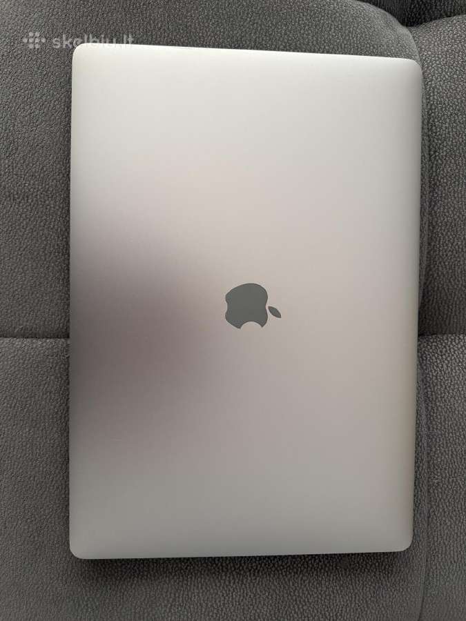 MacBook Pro 2018 i7 16gb RAM, 256 SSD