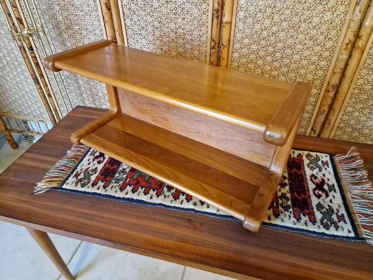 Vintažinė mid century tikmedžio masyvo lentyna - nuotraukos Nr. 2