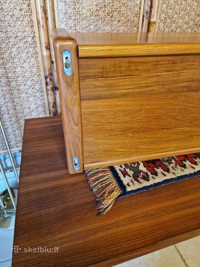 Vintažinė mid century tikmedžio masyvo lentyna - nuotraukos Nr. 13