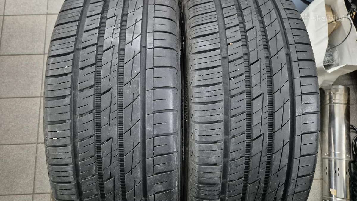 Dvi geros vasarinės 235/45 R19 Nexen