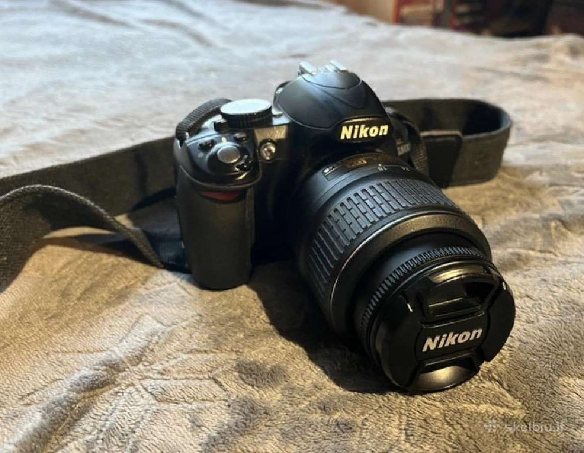 Nikon D3100 fotoaparatas su 18-55mm objektyvu