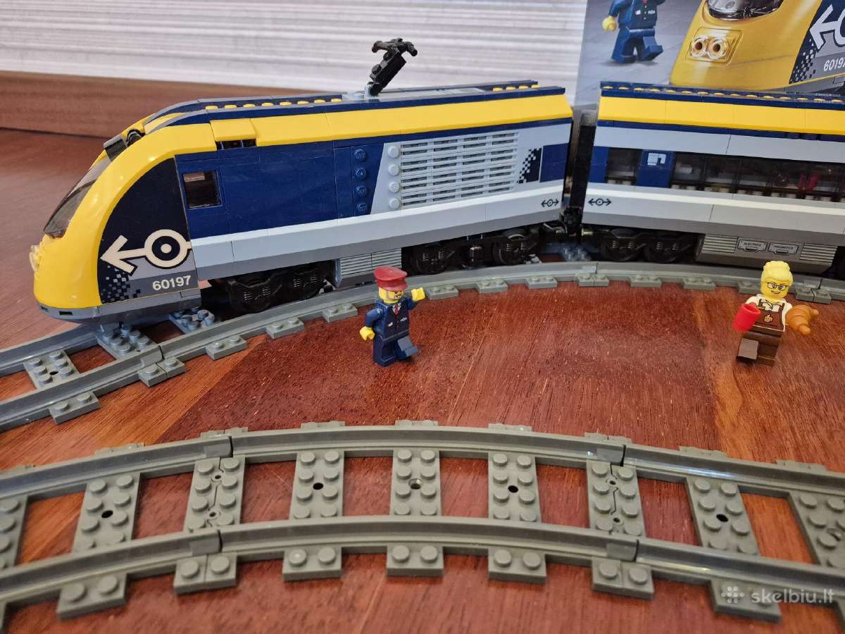 Lego City 60197 Passenger Train - nuotraukos Nr. 7