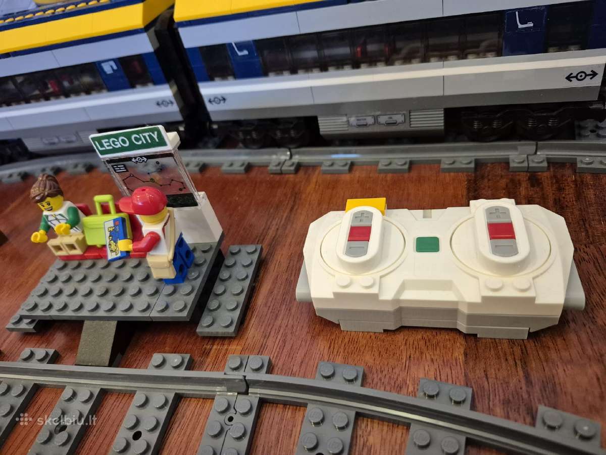 Lego City 60197 Passenger Train - nuotraukos Nr. 9