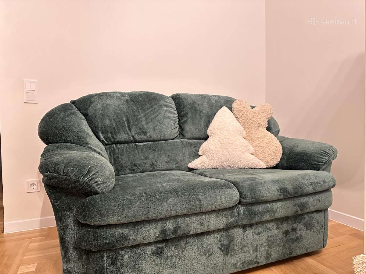 Ryškios spalvos sofa-stilingas akcentas interjere - nuotraukos Nr. 3