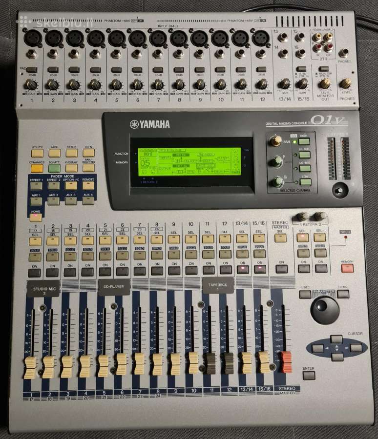 Yamaha 01v