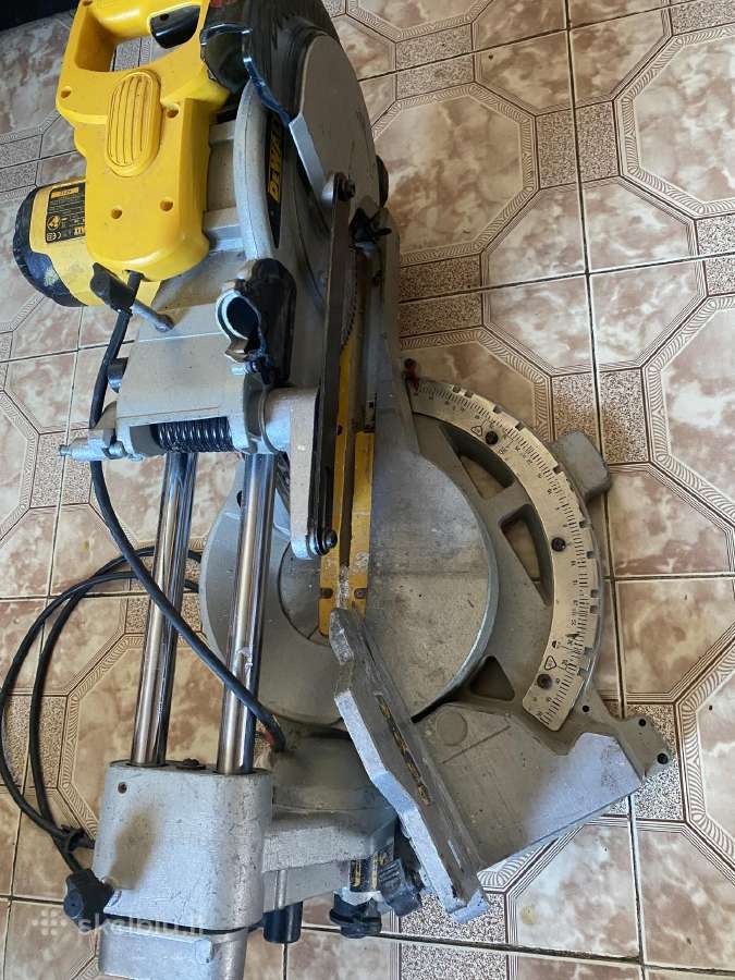 Dewalt Dw712n