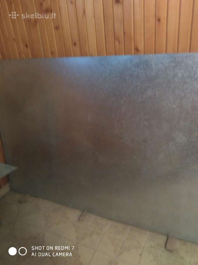 Parduodu 2 lapus cinkuotos skardos3,5 ilgio 1,5 pl