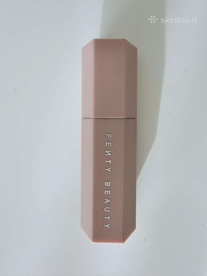 Fenty Beauty Match Stix kontūravimo priemonė odai