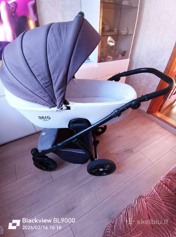 Vežimėlis Aero tutis 3 viename.