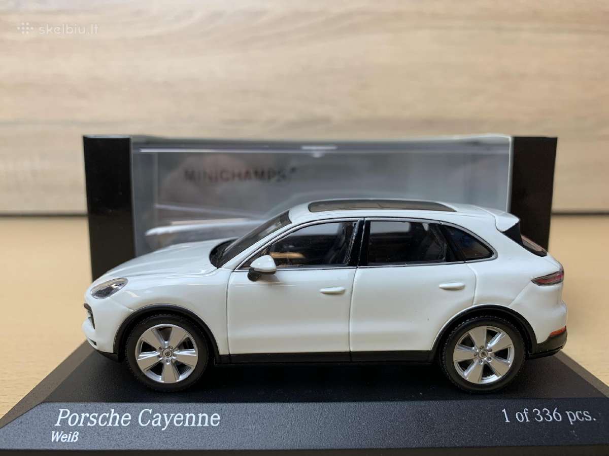 Porsche Cayenne, 2017 - 1:43 Minichamps