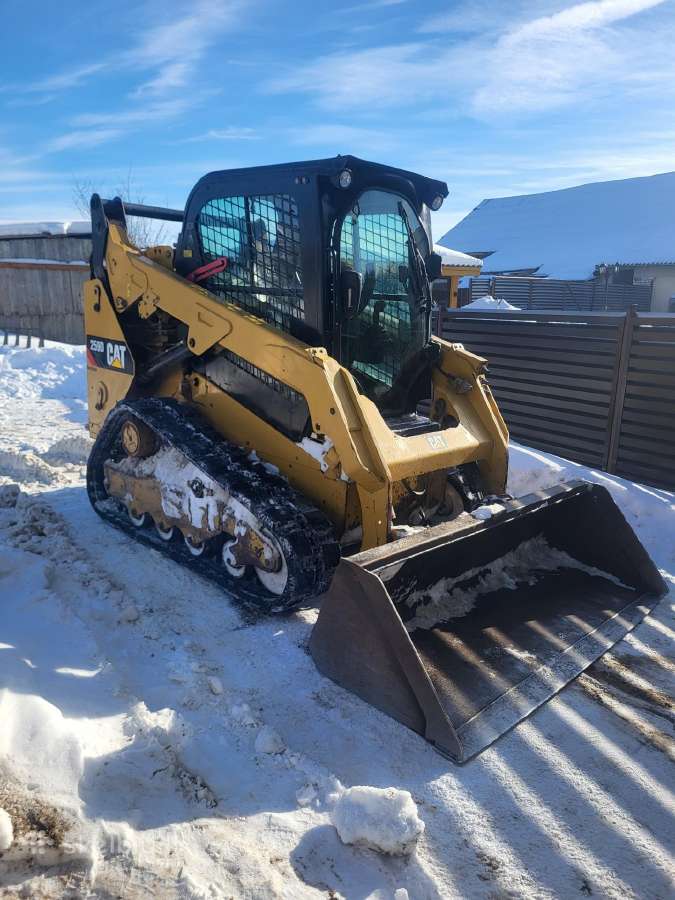 Bobcat ir ekskovatoriaus paslaugos.sniego valymas.