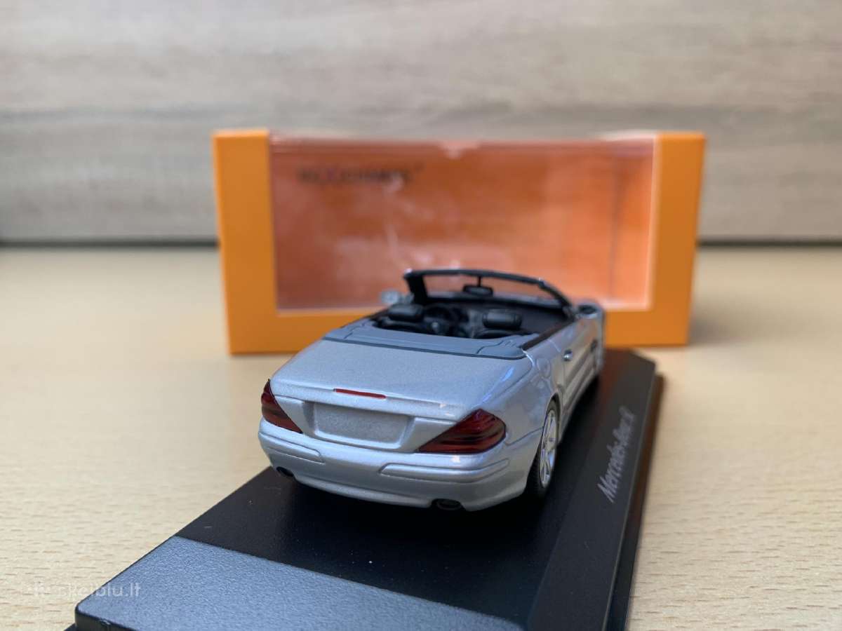 Mercedes-benz SL Class(r230), 2001 1:43 Maxichamps - nuotraukos Nr. 2