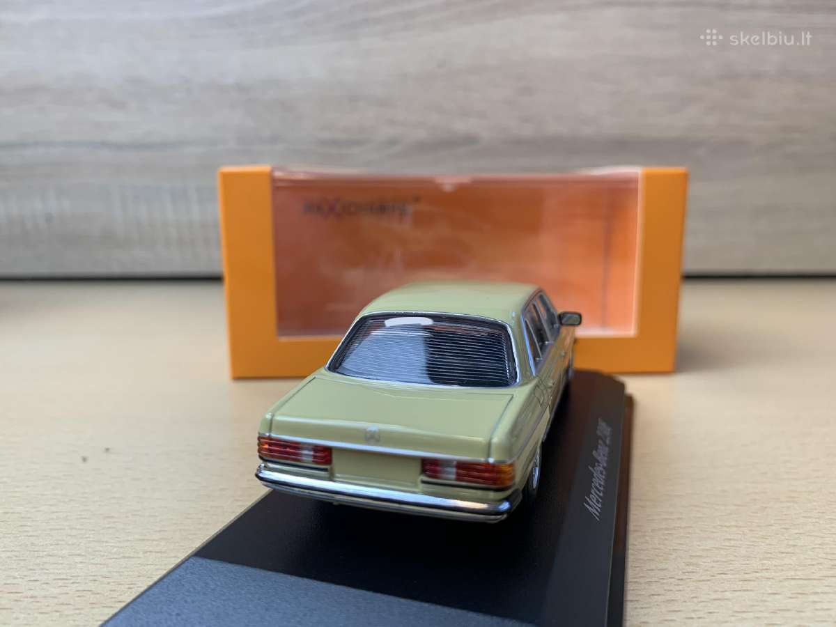 Mercedes-benz (W123) 230e, 1982 - 1:43 Maxichamps - nuotraukos Nr. 3