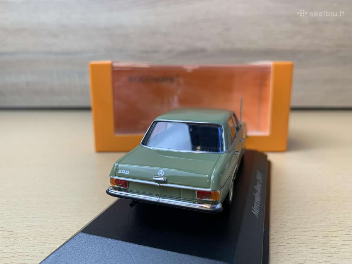 Mercedes-benz 200 (W114), 1968 - 1:43 Maxichamps - nuotraukos Nr. 2