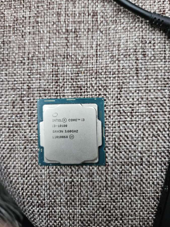 Cpu Intel Core i3-10100 Gen 10 -3,6 GHz