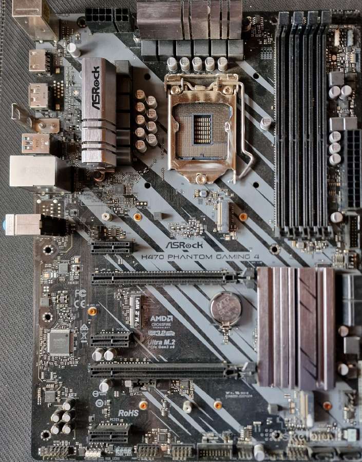 Asrock H470 Phantom Gaming 4 + i3-10100f