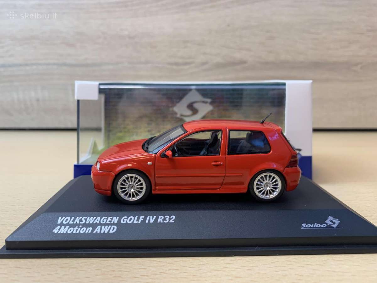 Volkswagen Golf Iv R32, 2003 - 1:43 Solido