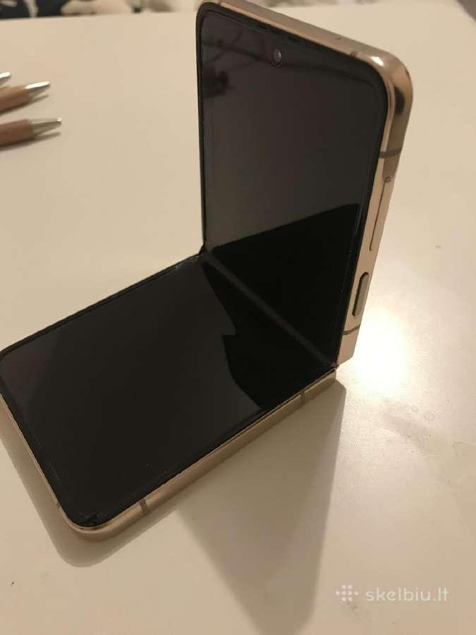 Samsung Galaxy Z Flip4 512gb–tinka dalims/remontui - nuotraukos Nr. 2