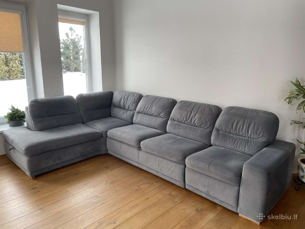 Sofa su miegama funkcija
