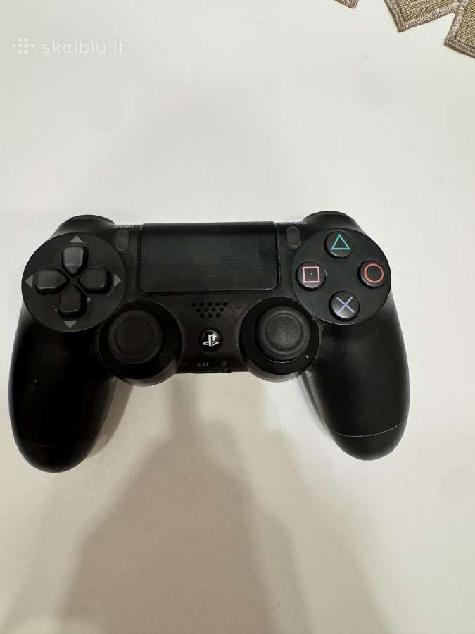 Playstation 4 pultelis