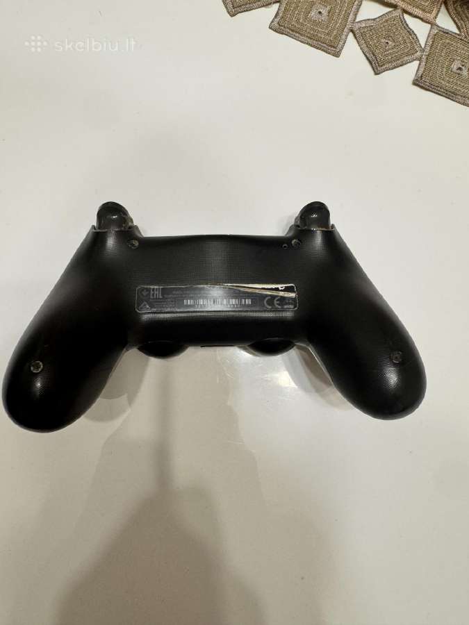 Playstation 4 pultelis - nuotraukos Nr. 2