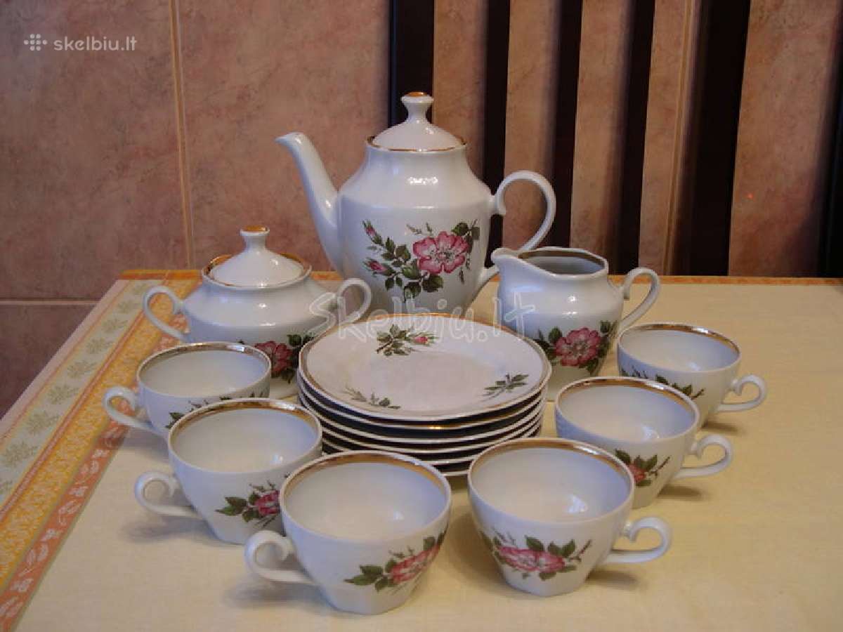 Porceliano komplektas.zr. foto.idealaus Stovio