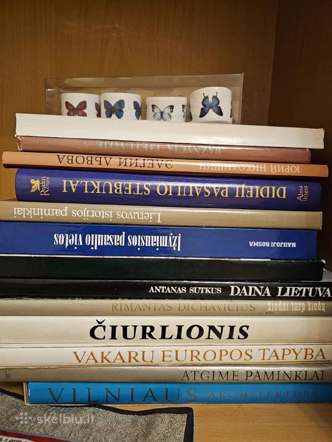 Knygos/albumai