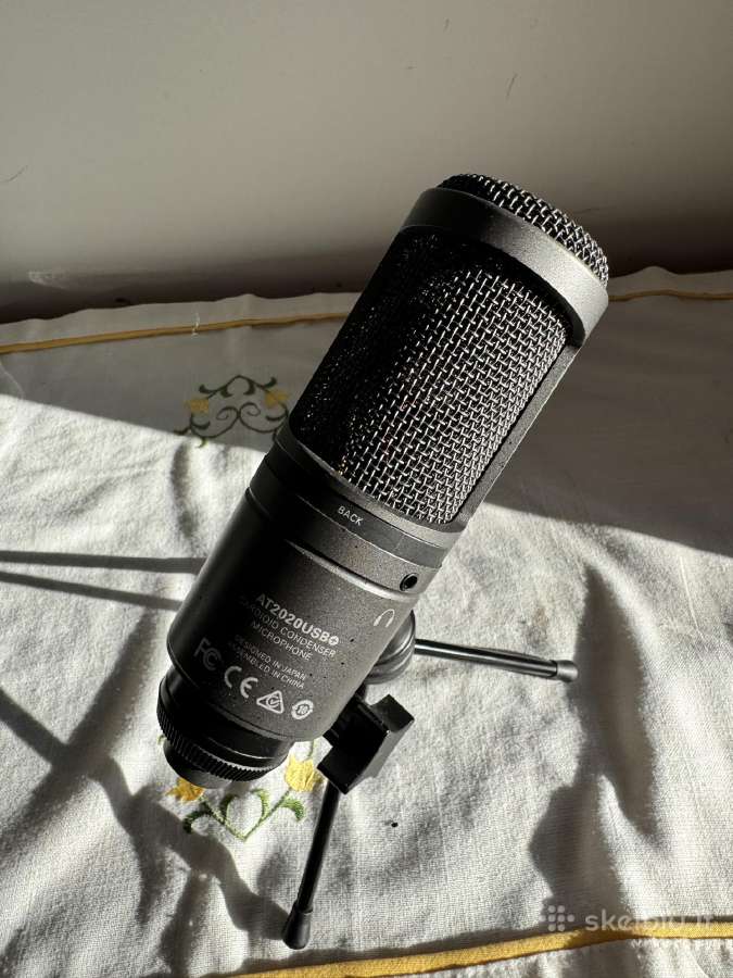 Mažai naudotas Audio-technica At2020usb mikrofonas