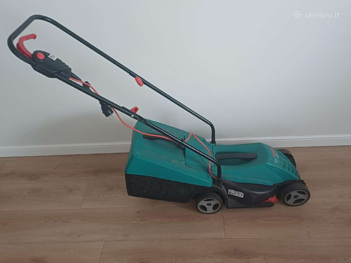 Parduodu mažai naudota elektrinė Boch žoliapjovė