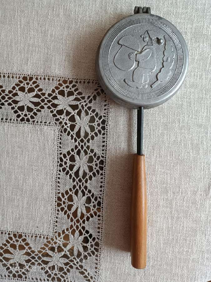 Tarybinių laikų grybukų keptuvė - nuotraukos Nr. 2