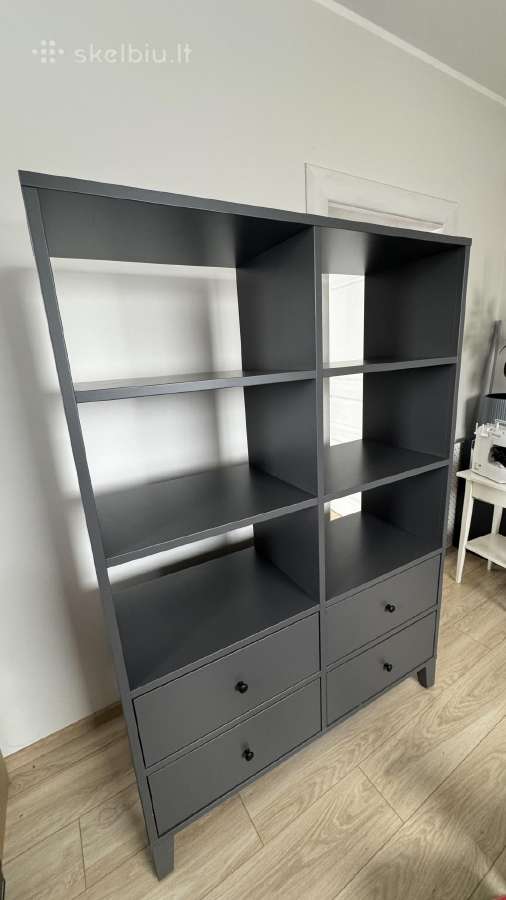 Parduodama Ikea knygų spinta - lentyna