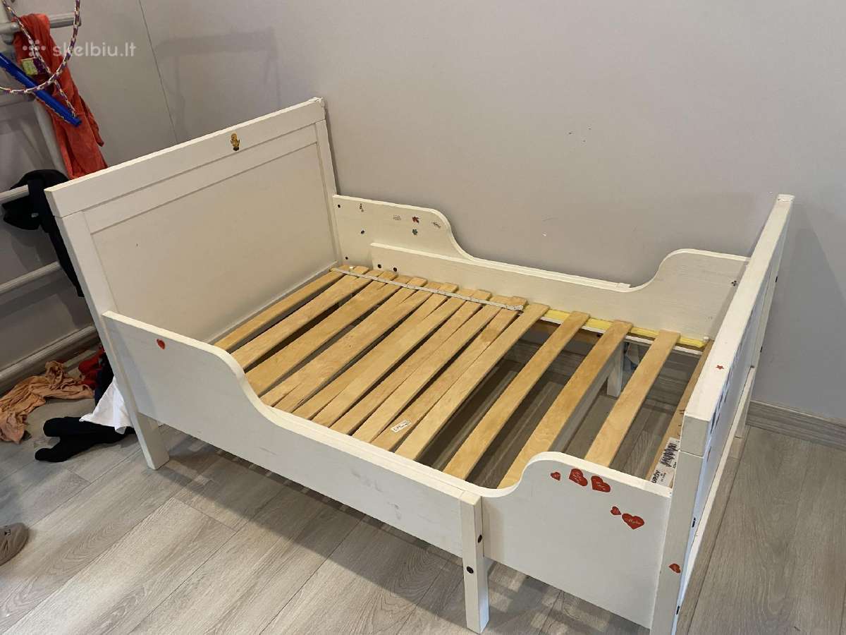 Auganti Ikea lova