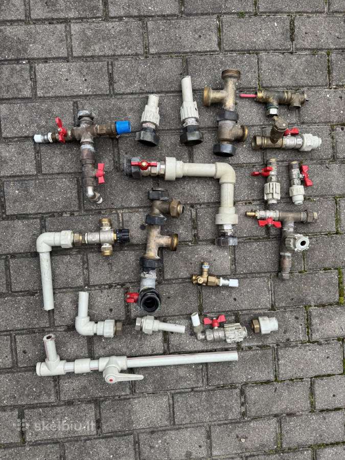 Įvairios santechnikos detalės (komplektas)