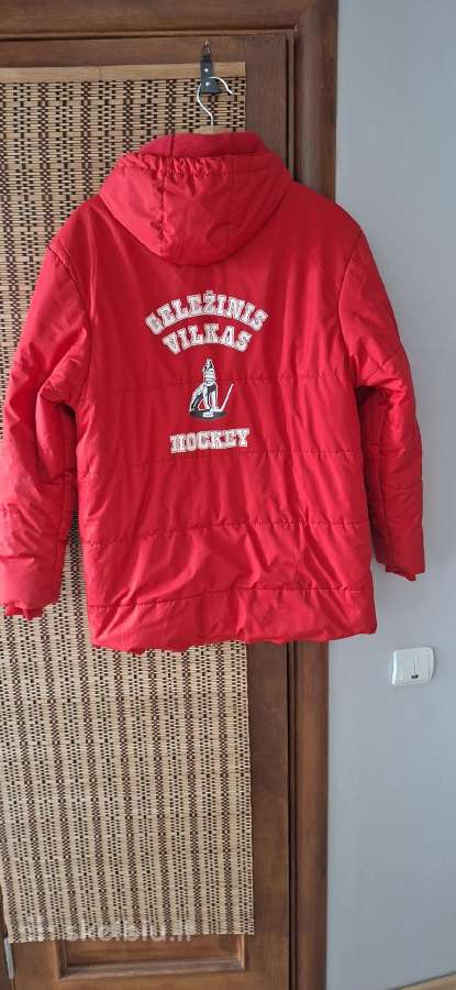 Dvi striukes sporto s.xs.ismeros.
