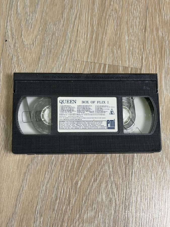 Queen Box Of Flix Vhs - nuotraukos Nr. 16