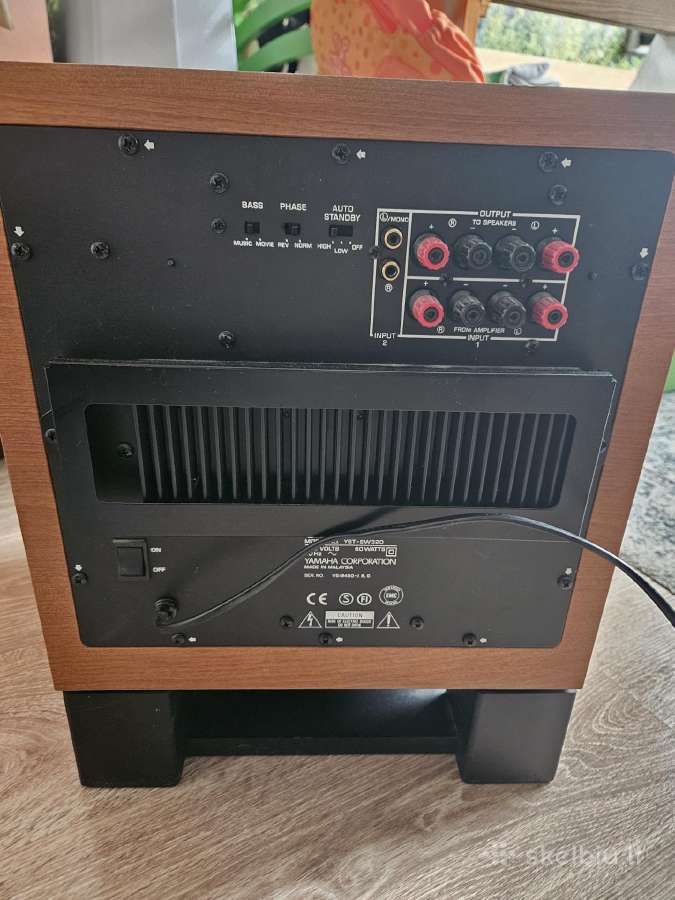 Sub Yamaha Yst-sw 320