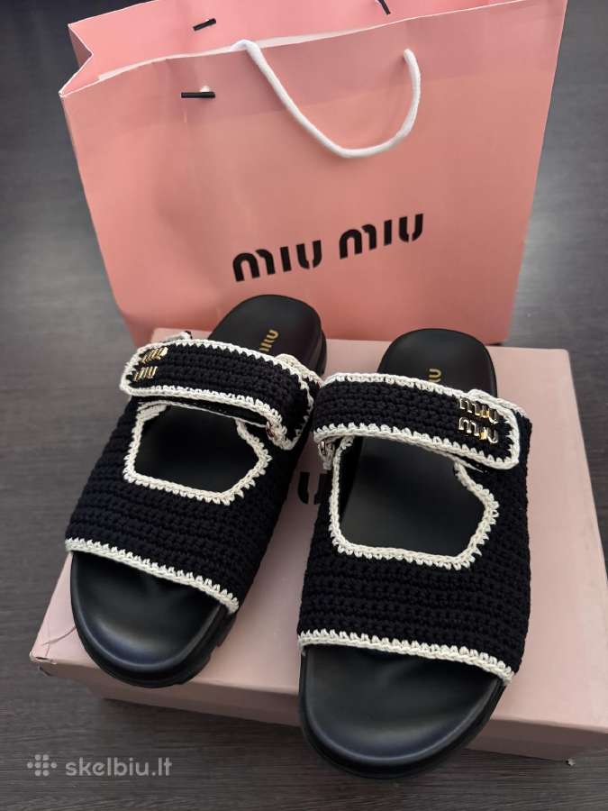 Miu Miu Crochet Knit Sandals - slepetes