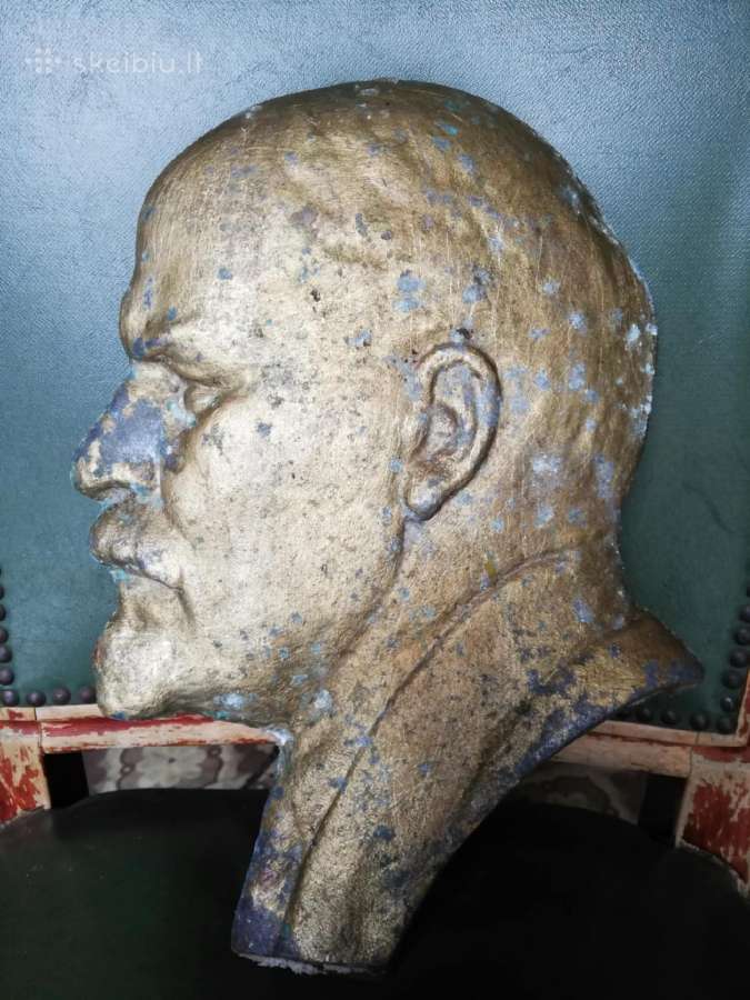 Lenino bareljiefas