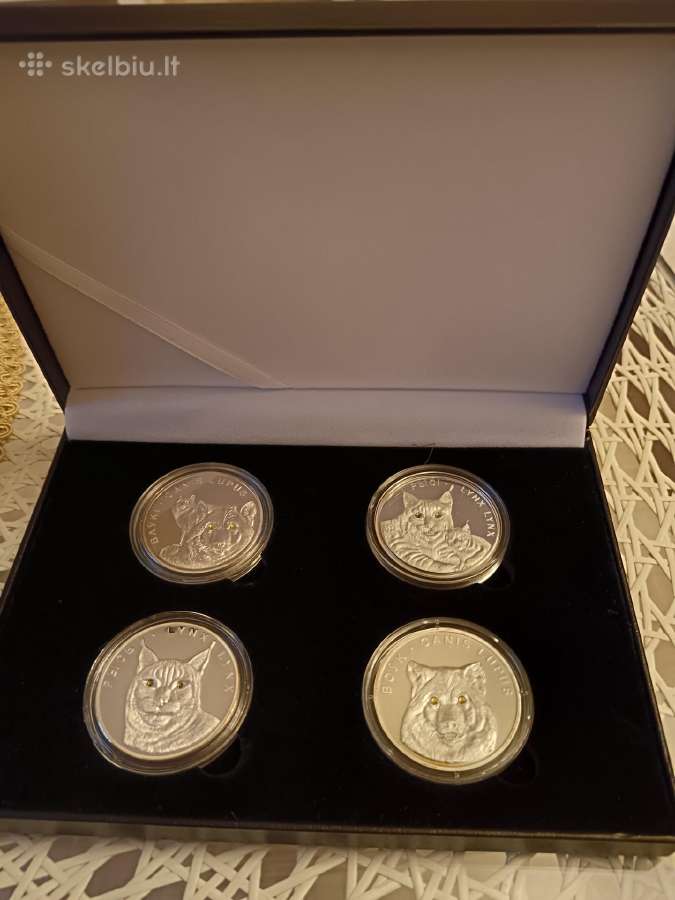 Išskirtinis sidabrinių 1 oz monetų rinkinys