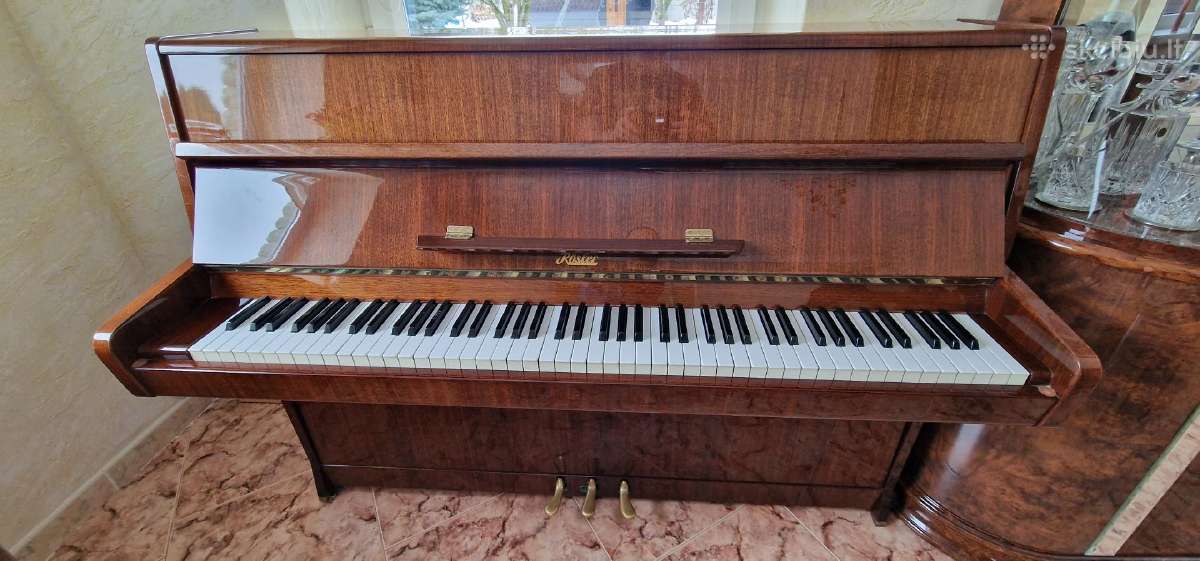 Pianinas Rösler