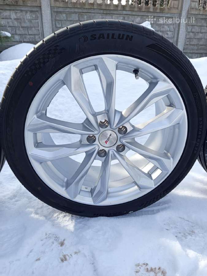 R20 ratlankiai su padangomis