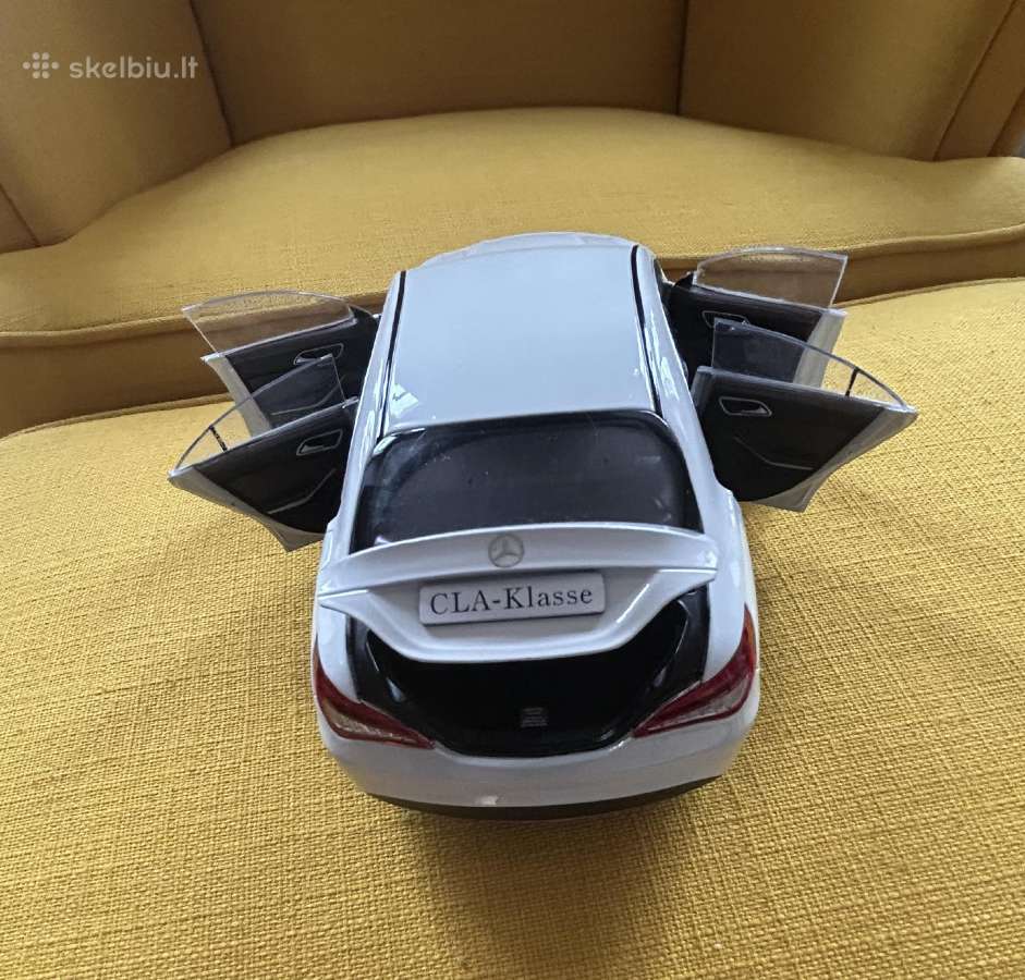 Automobilio modelis Mercedes Benz modeliukas - nuotraukos Nr. 2