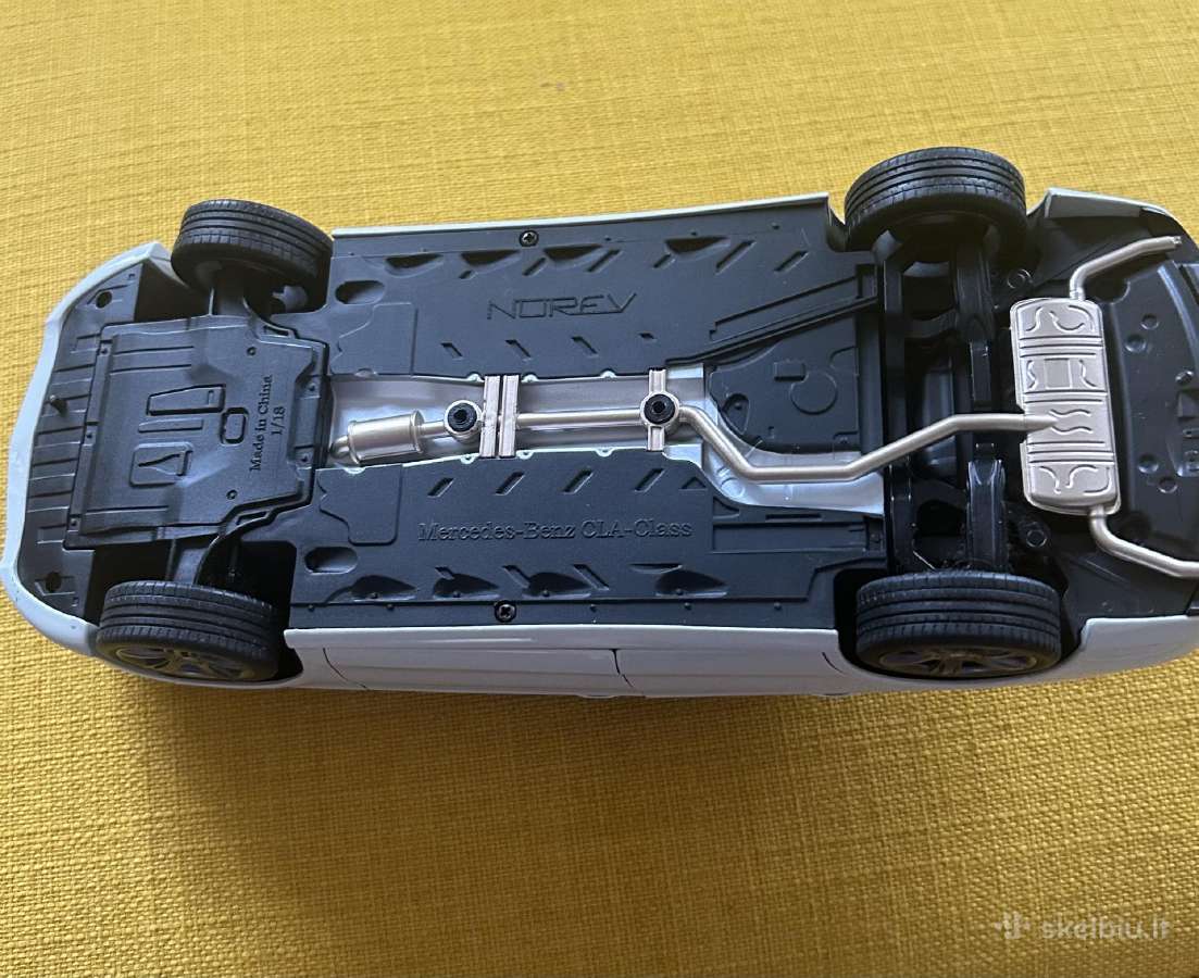 Automobilio modelis Mercedes Benz modeliukas - nuotraukos Nr. 6
