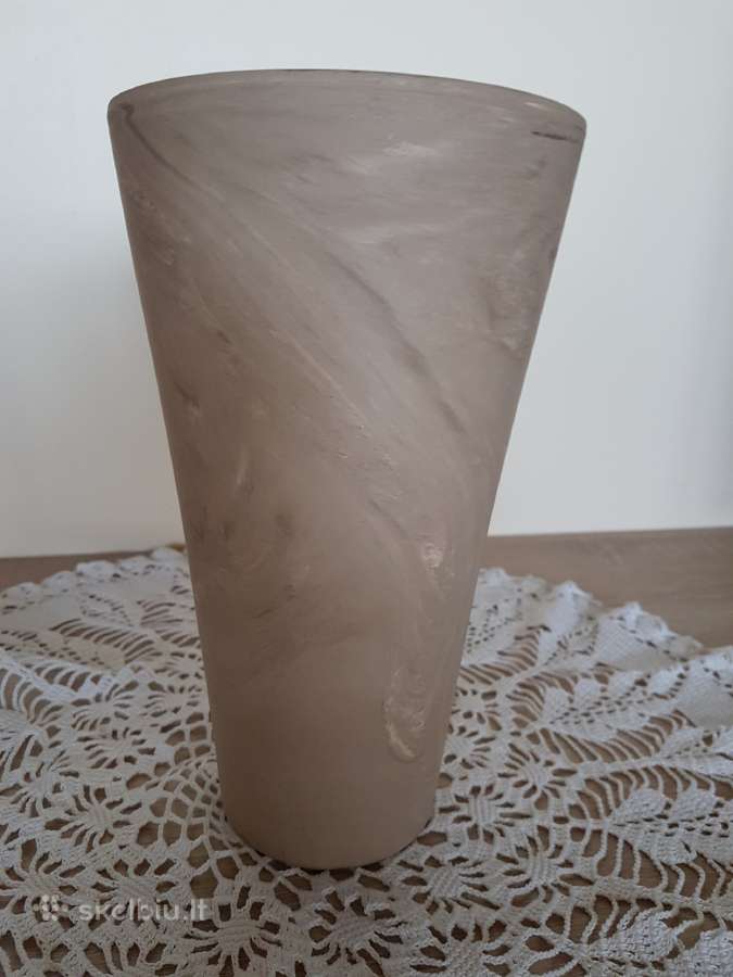 Vaza molinė - 5 eur.